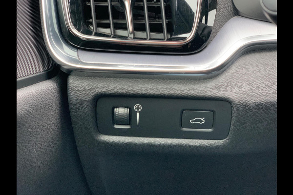 Volvo V60 2.0 D4 Inscription 190PK LEDER FULL 2021 DEALER OH / NETTO EXPORT € 14.950