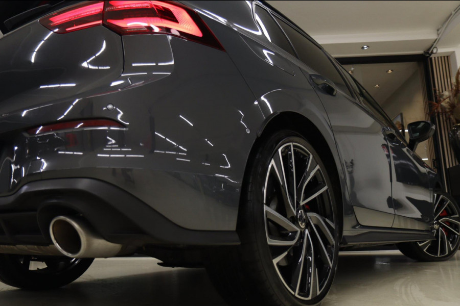 Volkswagen Golf 2.0 TSI GTI NURBURGRING/PANO/H&K/IQ-LIGHT/CAM/VOLL