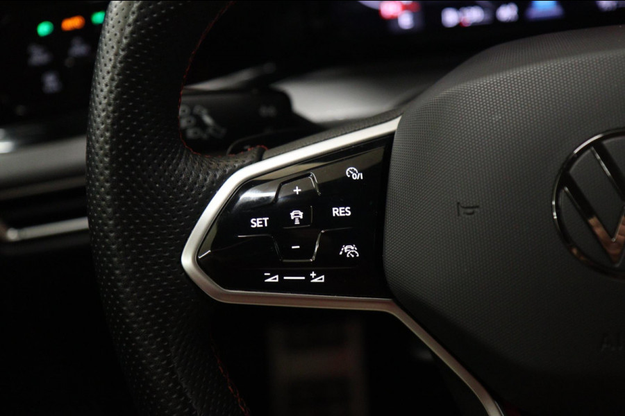 Volkswagen Golf 2.0 TSI GTI NURBURGRING/PANO/H&K/IQ-LIGHT/CAM/VOLL