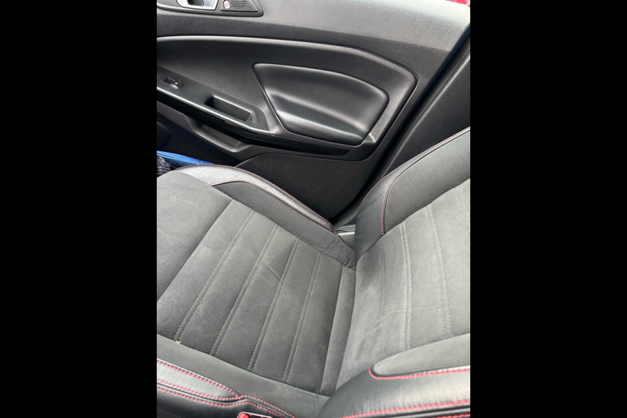 Ford EcoSport 1.0 EcoBoost ST-Line 125pk | Achteruitrijcamera | Stoelverwarming | Dodehoeksensoren | Climate control