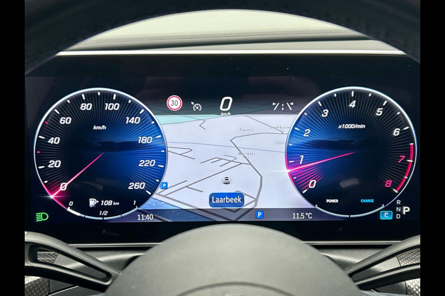 Mercedes-Benz C-Klasse 180 AMG Line | Pano/Dak | Burmester | Leder/Alcantara | Camera