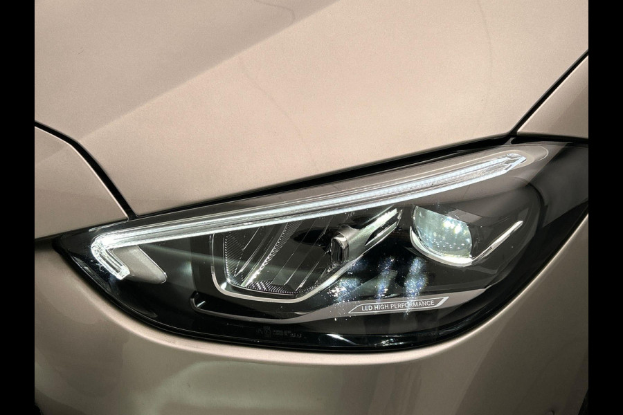 Mercedes-Benz C-Klasse 180 AMG Line | Pano/Dak | Burmester | Leder/Alcantara | Camera