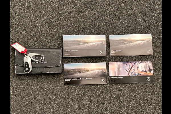 Mercedes-Benz C-Klasse 180 AMG Line | Pano/Dak | Burmester | Leder/Alcantara | Camera