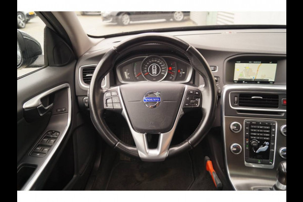 Volvo V60 1.6 D2 Momentum -NAVI-S.DAK-ECC-