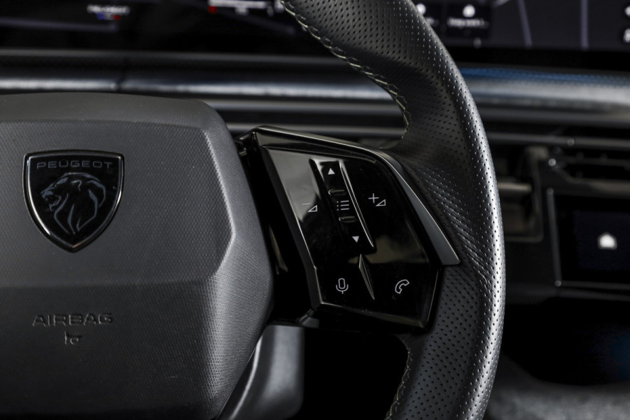 Peugeot 3008 1.2 Hybrid 145 GT | Dig. Cockpit | Adapt. Cruise | Stoel-+stuurverw. | PDC | Camera | NAV+App. Connect | ECC | 19" LM | 5325
