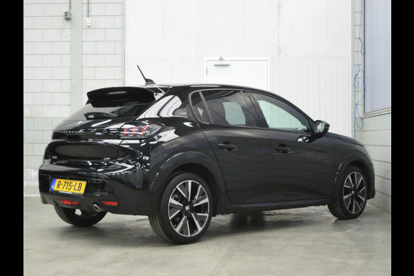 Peugeot 208 1.2 PureTech GT PANORAMADAK | NAVIGATIE & CARPLAY | CAMERA MET SENSOREN | STOELVERWARMING |