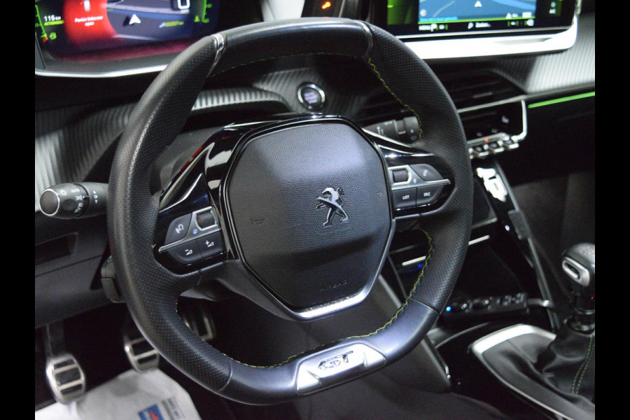 Peugeot 208 1.2 PureTech GT PANORAMADAK | NAVIGATIE & CARPLAY | CAMERA MET SENSOREN | STOELVERWARMING |