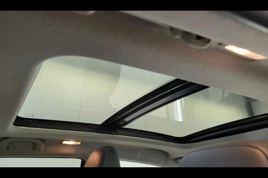 Suzuki Vitara 1.4 130PK Smart Hybrid / Panoramadak / Trekhaak / 1/2 Leder / Airco-ecc. / Pdc.V+A / Radio multimedia /