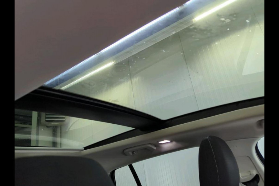 Ford FOCUS Wagon 1.0 124PK Hybrid Titanium X Business / Panoramadak / Pdc+Camera / Airco-ecc./ Xenon / Radio multimedia /