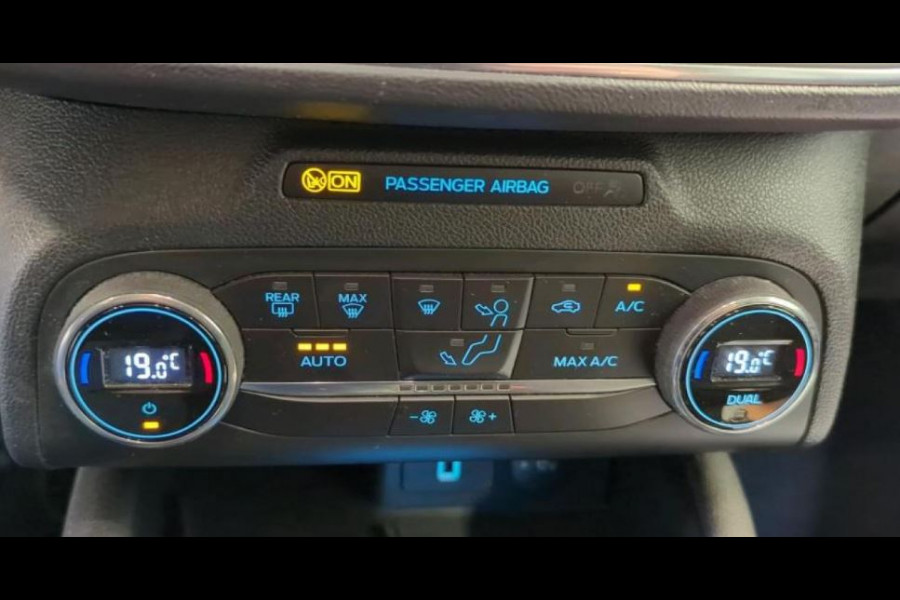 Ford FOCUS Wagon 1.0 124PK Hybrid Titanium X Business / Panoramadak / Pdc+Camera / Airco-ecc./ Xenon / Radio multimedia /