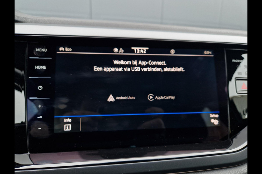 Volkswagen Polo 1.0 TSI DSG R-Line /Virtual Pro /Keyless /IQ Drive /IQ Light