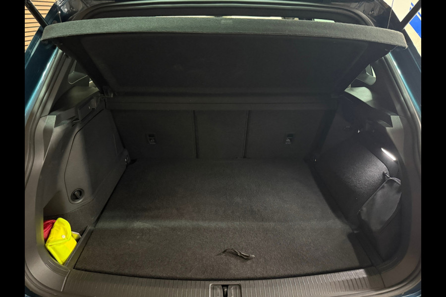 Volkswagen Tiguan 1.4 TSI eHybrid 2x R-Line Business+ | HUD | Vol Leder | ACC | Winterpakket