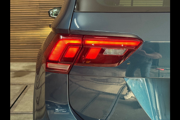 Volkswagen Tiguan 1.4 TSI eHybrid 2x R-Line Business+ | HUD | Vol Leder | ACC | Winterpakket