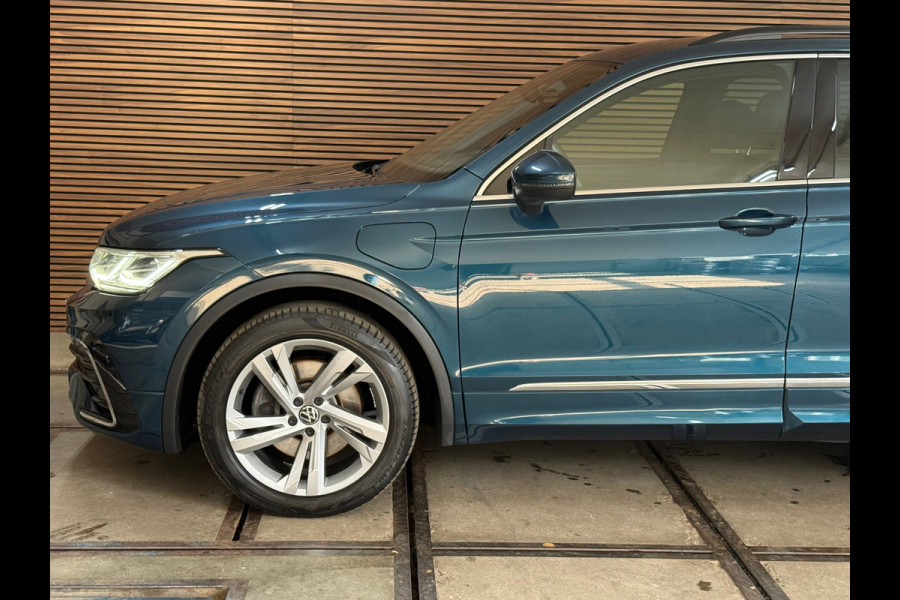 Volkswagen Tiguan 1.4 TSI eHybrid 2x R-Line Business+ | HUD | Vol Leder | ACC | Winterpakket