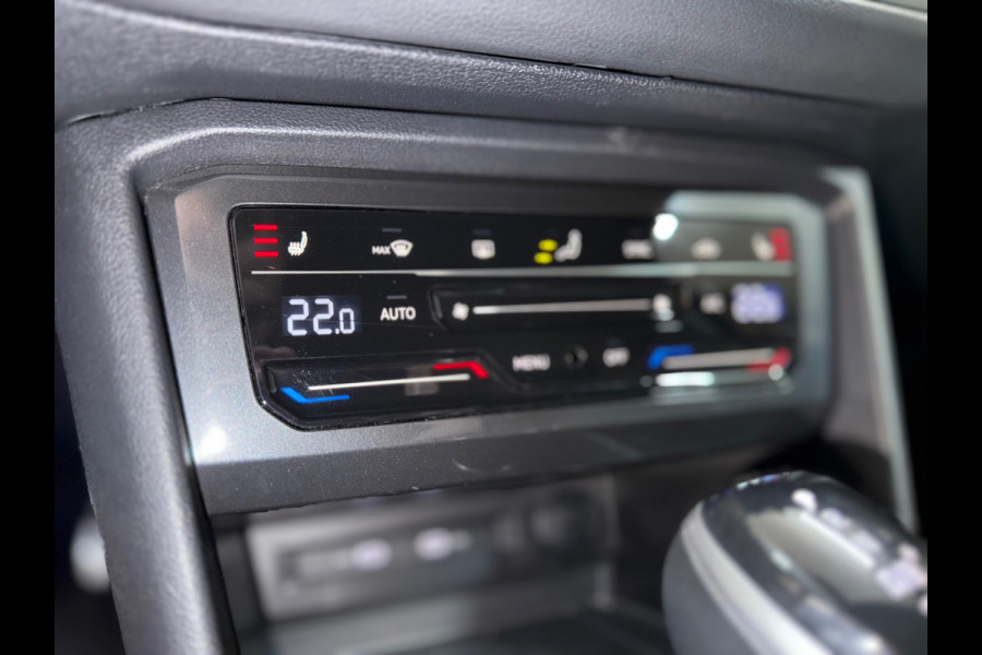 Volkswagen Tiguan 1.4 TSI eHybrid R-Line Business+ | Black Style | Half leer | 19' inch | Adaptive Cruise Control | Navigatie