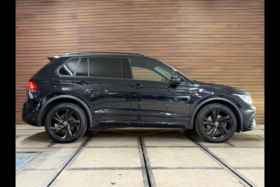Volkswagen Tiguan 1.4 TSI eHybrid R-Line Business+ | Black Style | Half leer | 19' inch | Adaptive Cruise Control | Navigatie
