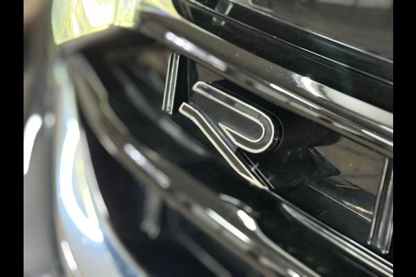 Volkswagen Tiguan 1.4 TSI eHybrid R-Line Business+ | Black Style | Half leer | 19' inch | Adaptive Cruise Control | Navigatie