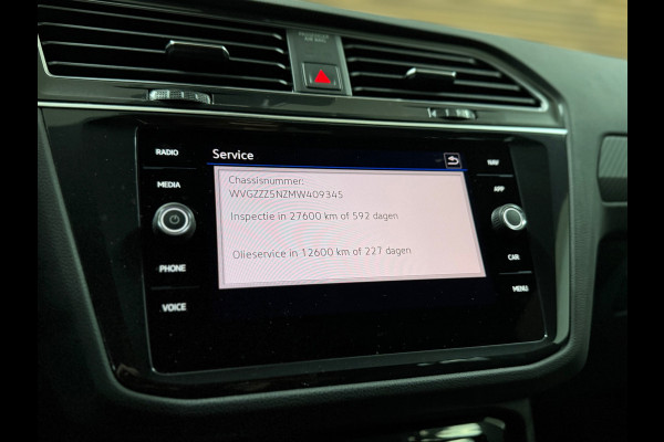 Volkswagen Tiguan 1.4 TSI eHybrid R-Line Business+ | Black Style | Half leer | 19' inch | Adaptive Cruise Control | Navigatie