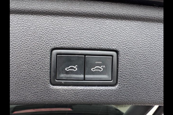 Volkswagen Touareg 3.0 TDI R-Line Automaat 1e Eigenaar Virtueel Cockpit,Airco/ECC,Navigatie,HUD,Panoramadak