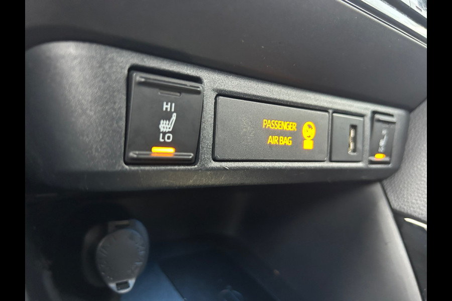 Toyota Yaris 1.5 Hybrid Launch Edition Dealer Auto Fabrieksgarantie!