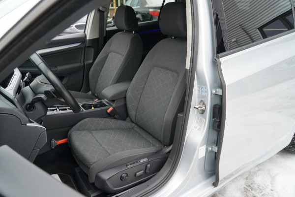 Volkswagen GOLF Variant 1.0 eTSI Life EERSTE EIGENAAR