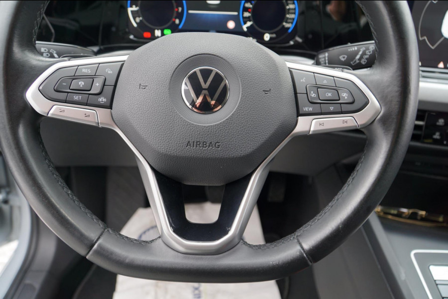 Volkswagen GOLF Variant 1.0 eTSI Life EERSTE EIGENAAR