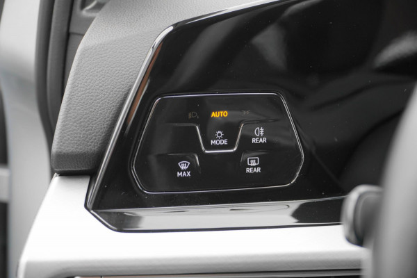 Volkswagen GOLF Variant 1.0 eTSI Life EERSTE EIGENAAR