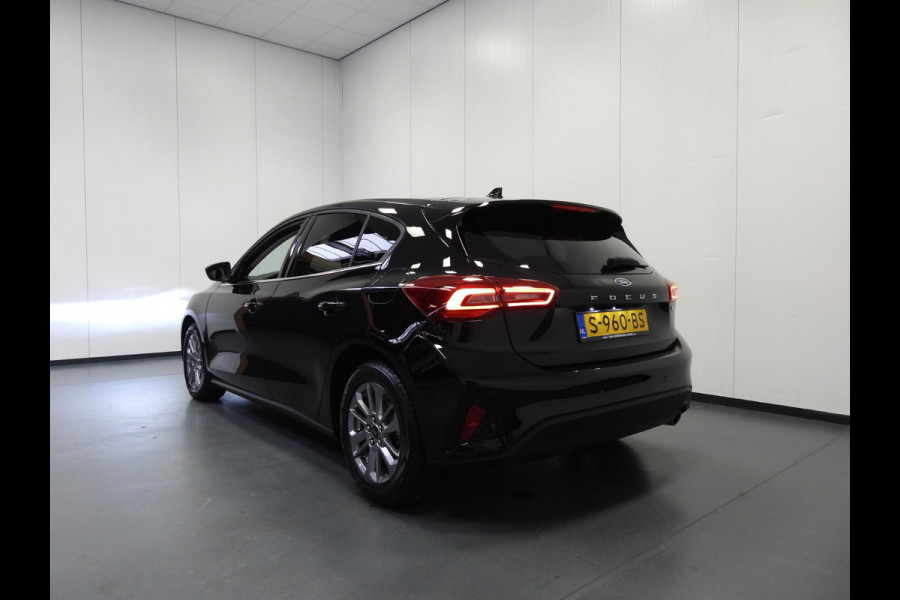 Ford Focus 1.0 EcoBoost Hybrid Titanium NAVI/CLIMA/CRUISE/PDC/16"LMV!