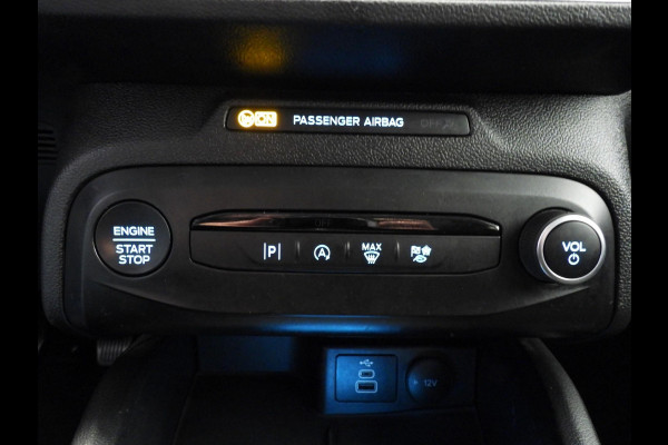 Ford Focus 1.0 EcoBoost Hybrid Titanium NAVI/CLIMA/CRUISE/PDC/16"LMV!