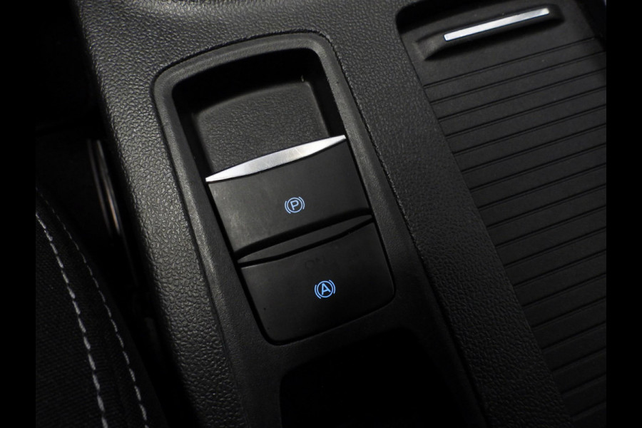 Ford Focus 1.0 EcoBoost Hybrid Titanium NAVI/CLIMA/CRUISE/PDC/16"LMV!