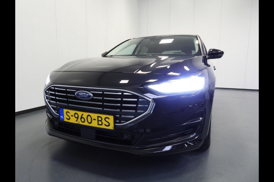 Ford Focus 1.0 EcoBoost Hybrid Titanium NAVI/CLIMA/CRUISE/PDC/16"LMV!