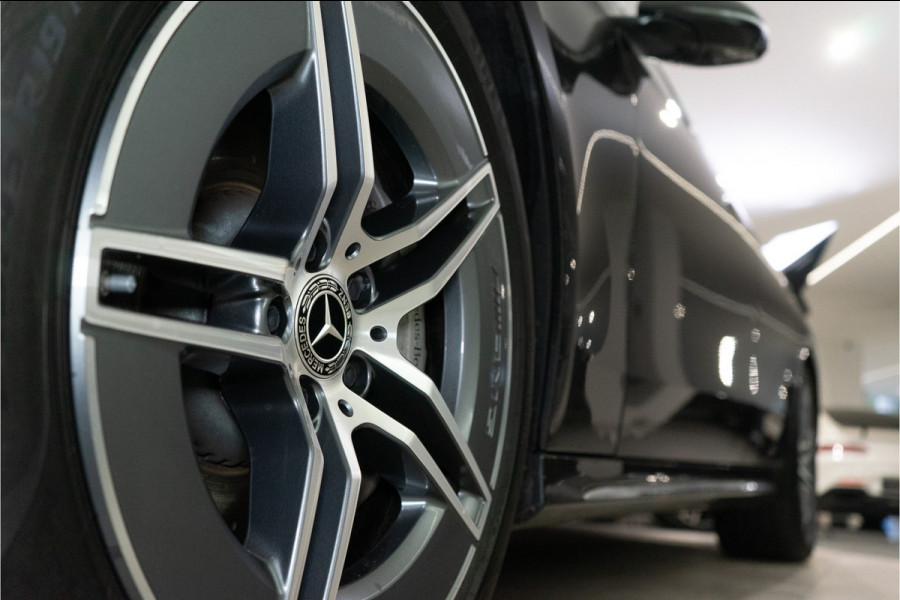 Mercedes-Benz E-Klasse Estate 300 e AMG 313PK | Pano | LED | Trekhaak | Sfeer | Burmester | Fabrieksgarantie