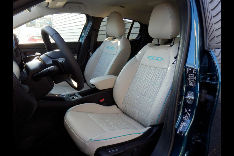 Fiat 600 101PK Hybrid La Prima | 360 camera | Massagestoel | Compleet |