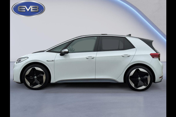 Volkswagen ID.3 First Max 58 kWh, panoramadak, camera, 20 inch, stoelverwarming, parelmoer, 1 e eigenaar, NL auto met nap