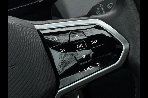 Volkswagen ID.3 First Max 58 kWh, panoramadak, camera, 20 inch, stoelverwarming, parelmoer, 1 e eigenaar, NL auto met nap