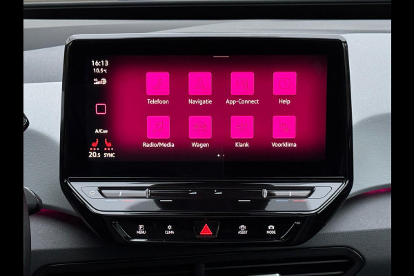 Volkswagen ID.3 First Max 58 kWh, panoramadak, camera, 20 inch, stoelverwarming, parelmoer, 1 e eigenaar, NL auto met nap