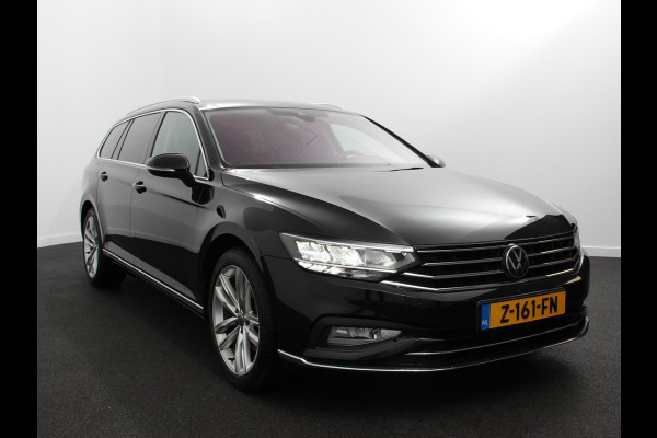 Volkswagen Passat Variant 1.5 TSI 150 pk DSG Elegance High | Navigatie | Apple Carplay/Android Auto | Parkeersensoren | Camera | Elektrische achterklep | Adaptive Cruise Control | Virtual Cockpit | Afneembare trekhaak | Ledverlichting | Bestuurderstoel elektrisch