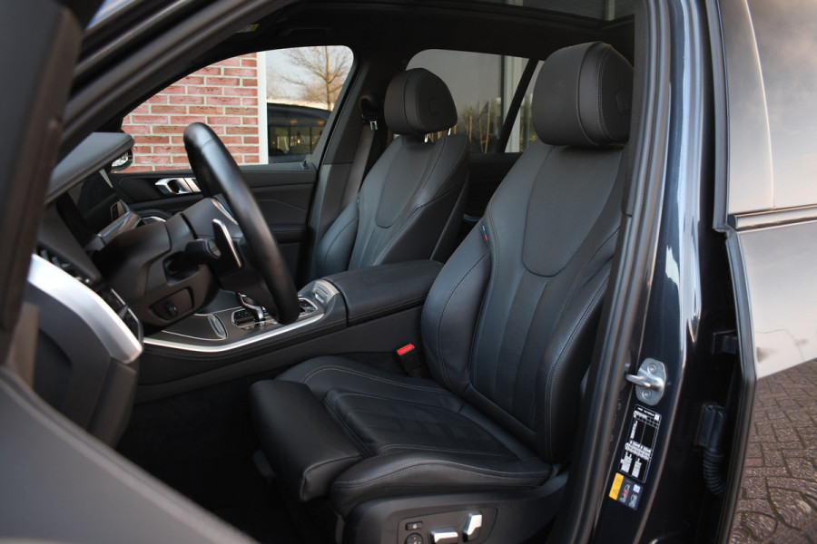 BMW X5 xDrive45e 394pk M-Sport Pano HUD ACC 360 Laser Trekhaak