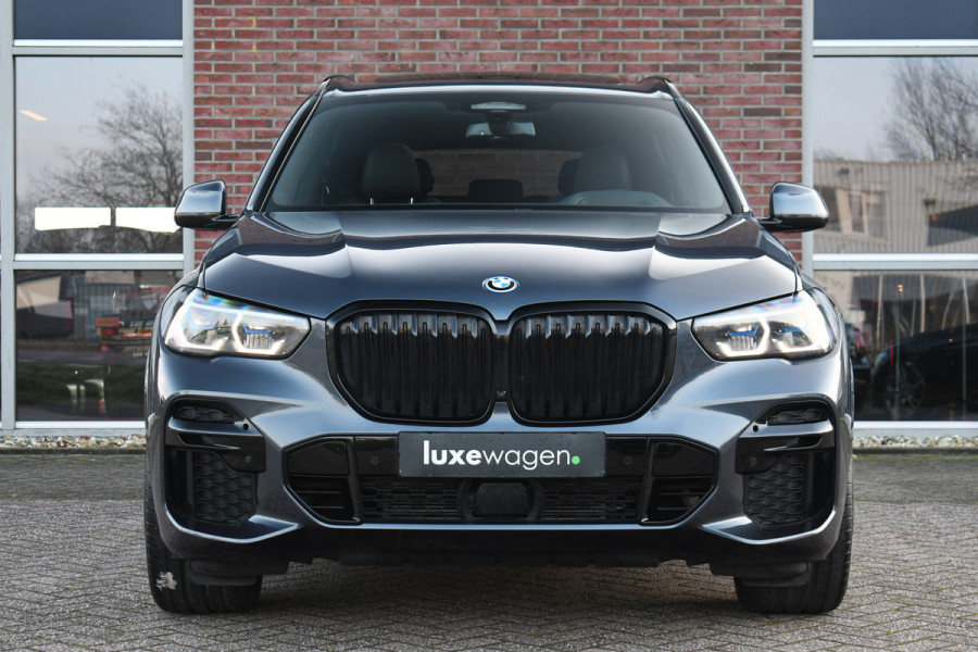 BMW X5 xDrive45e 394pk M-Sport Pano HUD ACC 360 Laser Trekhaak