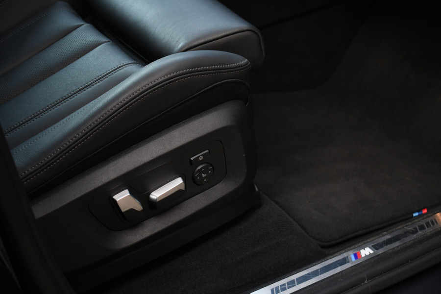 BMW X5 xDrive45e 394pk M-Sport Pano HUD ACC 360 Laser Trekhaak