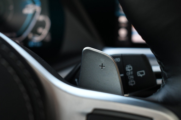 BMW X5 xDrive45e 394pk M-Sport Pano HUD ACC 360 Laser Trekhaak