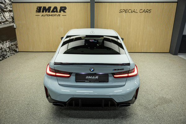 BMW 3-serie M340i xDrive | M-Performance Pack | M-stoelen | Head-Up | Carbon inleg | 20'' velgen | Sportstuur |