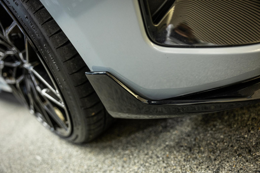 BMW 3-serie M340i xDrive | M-Performance Pack | M-stoelen | Head-Up | Carbon inleg | 20'' velgen | Sportstuur |