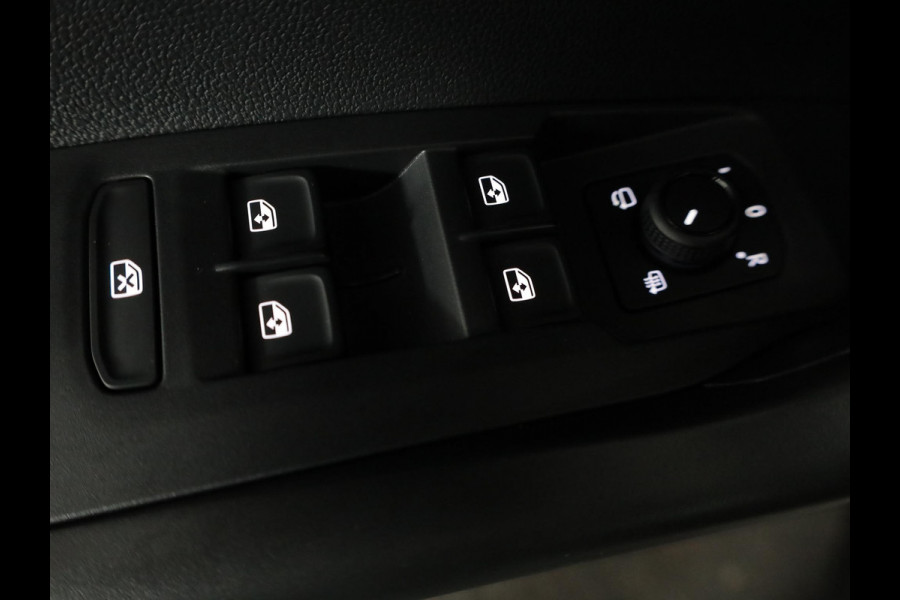 Volkswagen T-Cross Life Edition 1.0 TSI 70 kW / 95 PK SUV 5 versn. Ha