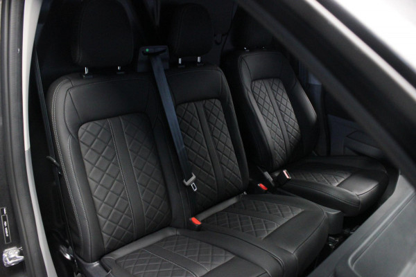 Ford Transit Custom 320 2.0 TDCI L2H1 AUTOMAAT 170PK JB- EDITION / FULL BLACK / APPLE CARPLAY / 3- ZITS / MY2024 / DIRECT RIJDEN