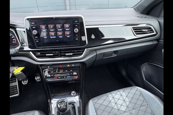 Volkswagen T-Roc 1.0 TSI R-Line * Panorama * Adaptieve Cruise Control * Carplay *