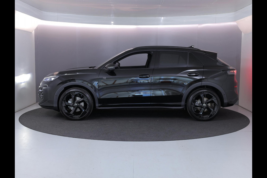 Volkswagen T-Roc R-Line First Edition 1.5 eTSI 110 kW / 150 PK SUV