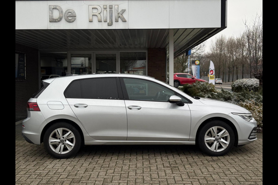 Volkswagen Golf 1.0 TSI Life | Navi, ACC, Airco, Stuur + Stoelverw, Carplay/Android | Dealeronderhouden | NAP |