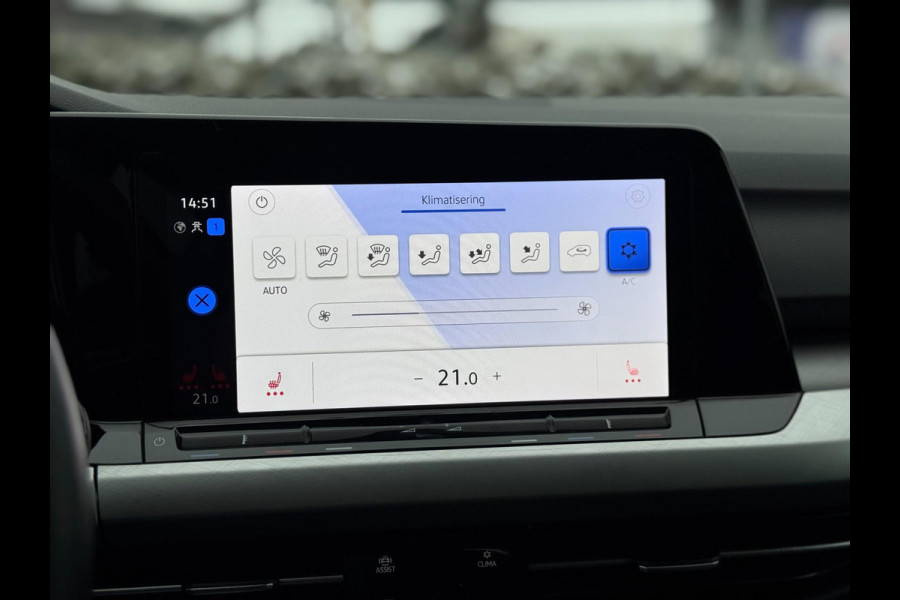 Volkswagen Golf 1.0 TSI Life | Navi, ACC, Airco, Stuur + Stoelverw, Carplay/Android | Dealeronderhouden | NAP |