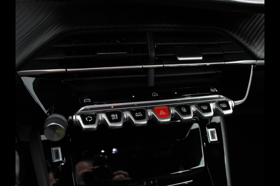 Peugeot 2008 1.2 Hybrid 136 pk Automaat Allure | Navigatie | Apple Carplay/Android Auto | Climate Control | Dab | Led | Parkeer sensoren | Cruise Control | Stoelverwarming